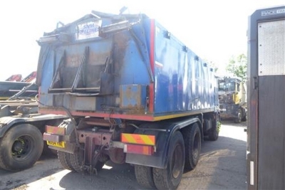 2004 Iveco Eurocargo 260 E28 6x4 Hot Box - 9