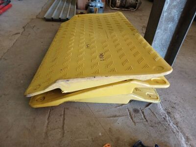 3 x SafeKerb Plastic Ramps - 3