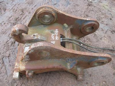 Miller Quick Hitch To Suit 20 ton MachineVAT Status: Commercial Plus VAT - 2