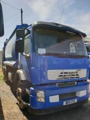 2011 VOLVO FE 300 Refuse Collector - 18