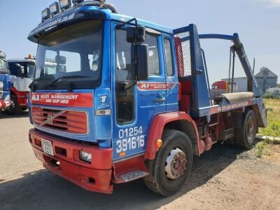 2006 VOLVO FL6E Skiploader 4x2