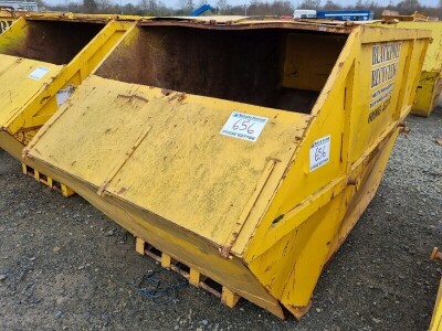 Large Covered Skip