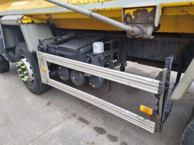 2015 Volvo FMX 420 8x4 Steel Body Tipper - 20