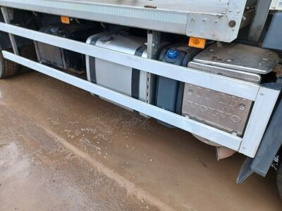 2009 Volvo FM480 6x2 Rear Lift Brick Crane Drawbar Rigid - 4