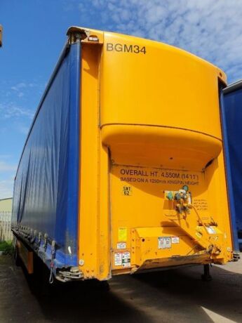 2004 SDC Triaxle Curtainside Trailer