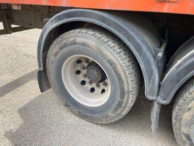Volvo FM380 8x4 Dropside Brick Crane Rigid - 30