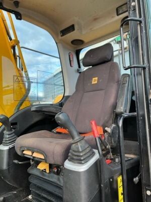2019 JCB JS131LC Plus Excavator - 8
