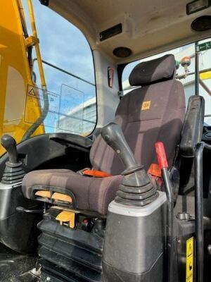 2019 JCB JS131LC Plus Excavator - 18