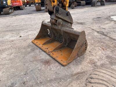 2016 JCB JZ140 LC Excavator - 7