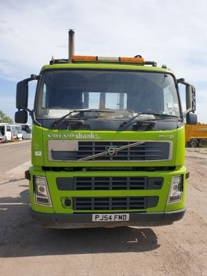 2004 Volvo FM12 340 8x4 Hook Loader - 2