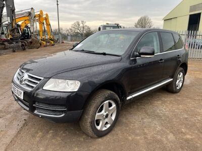 2005 Volkswagen Toureg - 2