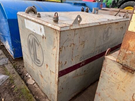 Bunded 2000ltr Fuel Bowser