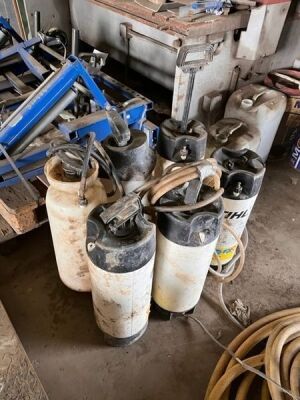 Quantity of Pressure Sprayers