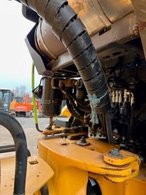 2014 Volvo A30F Articulated Dump Truck - 12