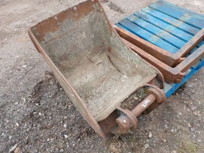 2ft Digging Bucket 45mm Pins