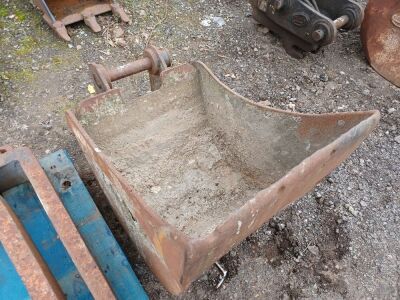 2ft Digging Bucket 45mm Pins - 2