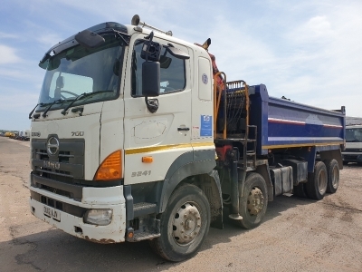 2012 Hino 700 3241 8x4 Grab Loader - 23