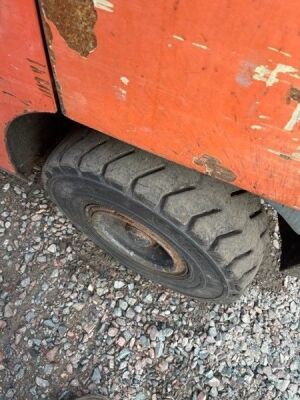2010 Toyota 02-8FGF30 Gas Fork Lift Truck - 7