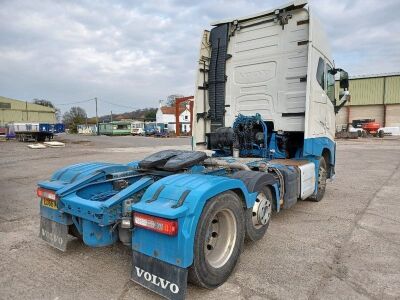 2016 Volvo FH540 Globetrotter 6x2 Mini Midlift Tractor Unit - 4