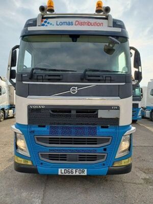 2016 Volvo FH540 Globetrotter 6x2 Mini Midlift Tractor Unit - 5