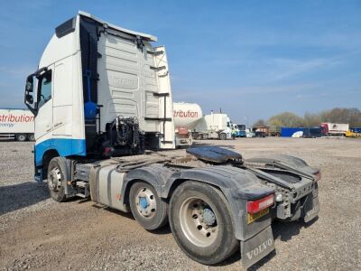 2018 Volvo FH540 Globetrotter 6x2 Mini Midlift Tractor Unit - 3