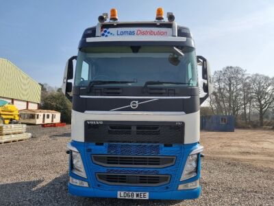 2018 Volvo FH540 Globetrotter 6x2 Mini Midlift Tractor Unit - 2