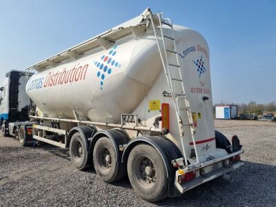 2010 Spitzer Triaxle 37 Cubic Meter 2 Pot Powder Tanker - 3