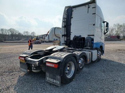 2018 Volvo FH500 Globetrotter 6x2 Mini Midlift Tractor Unit - 4