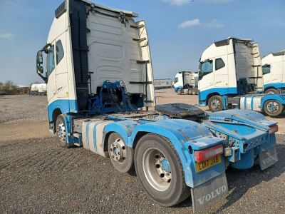 2017 Volvo XF540 6x2 Mini Midlift Tractor Unit - 3