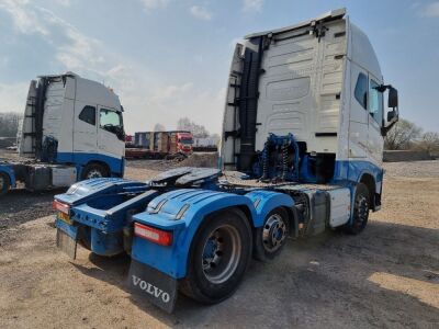 2016 Volvo FH540 Globetrotter 6x2 Mini Midlift Tractor Unit - 4