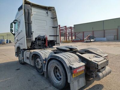 2015 Volvo FH Globetrotter 6x2 Midlift Tractor Unit - 3