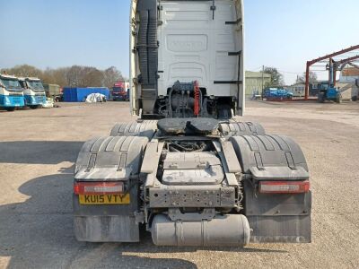 2015 Volvo FH Globetrotter 6x2 Midlift Tractor Unit - 5