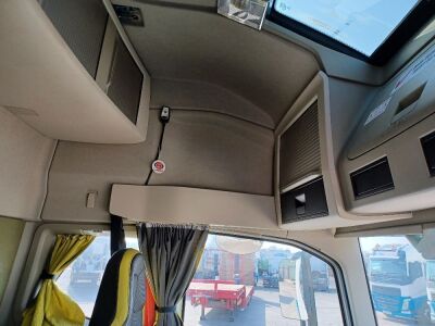 2017 Volvo FH16 750 Globetrotter Rear Lift Tractor Unit - 14