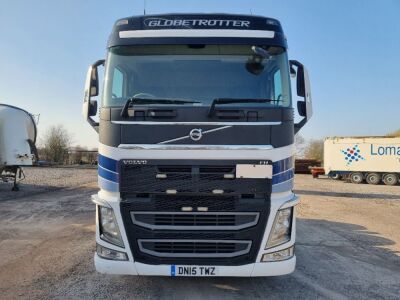 2015 Volvo FH 500 Globetrotter 6x2 Mid Lift Tractor Unit  - 5
