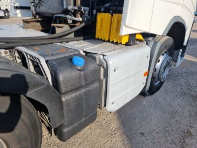 2015 Volvo FH 500 Globetrotter 6x2 Mid Lift Tractor Unit  - 13