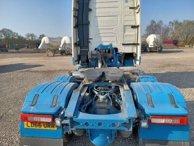 2016 Volvo FH540 Globetrotter Mini Midlift Tractor Unit - 4