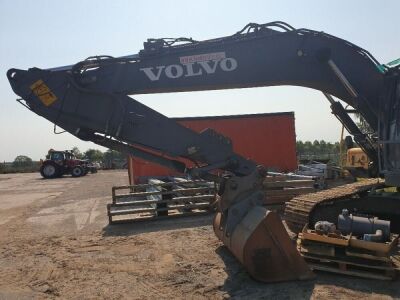 2011 Volvo EC210CL Excavator - 20