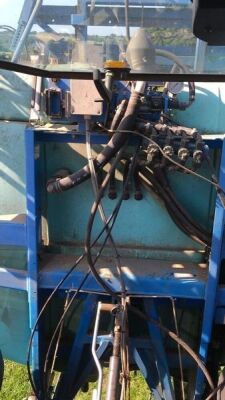 1998 D.P. Control Berthoud Crop Sprayer - 4