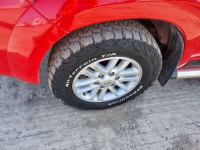 2014 Toyota Hilux Invincible Double Cab Pick Up - 7