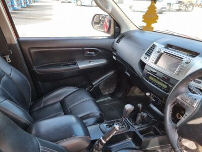 2014 Toyota Hilux Invincible Double Cab Pick Up - 16
