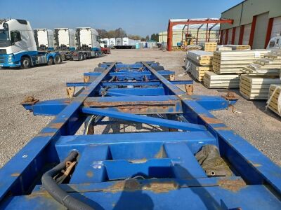 2007 Dennison Triaxle 30ft Skeletal Trailer - 4
