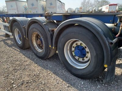 2007 Dennison Triaxle 30ft Skeletal Trailer - 8
