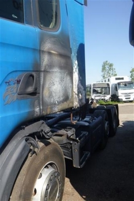 2011 Scania R440 6x2 Midlift Tractor Unit - 22