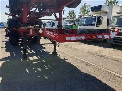 2006 Dennison Triaxle Sliding Skeletal Trailer