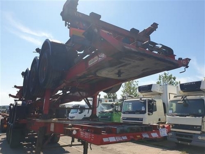 2006 Dennison Triaxle Sliding Skeletal Trailer