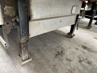 2004 Grays & Adams Triaxle Double Deck Fridge Trailer - 17
