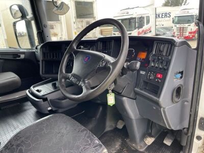 2012 Scania R420 Highline 6x2 Tractor Unit - 17