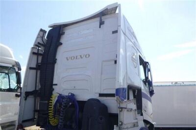 2014 Volvo FH500 6x2 Midlift Tractor Unit - 17