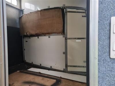 2004 DAF LF45 150 4x2 Horse Box - 15