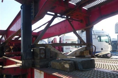 2006 Dennison Triaxle Sliding Skeletal Trailer - 4